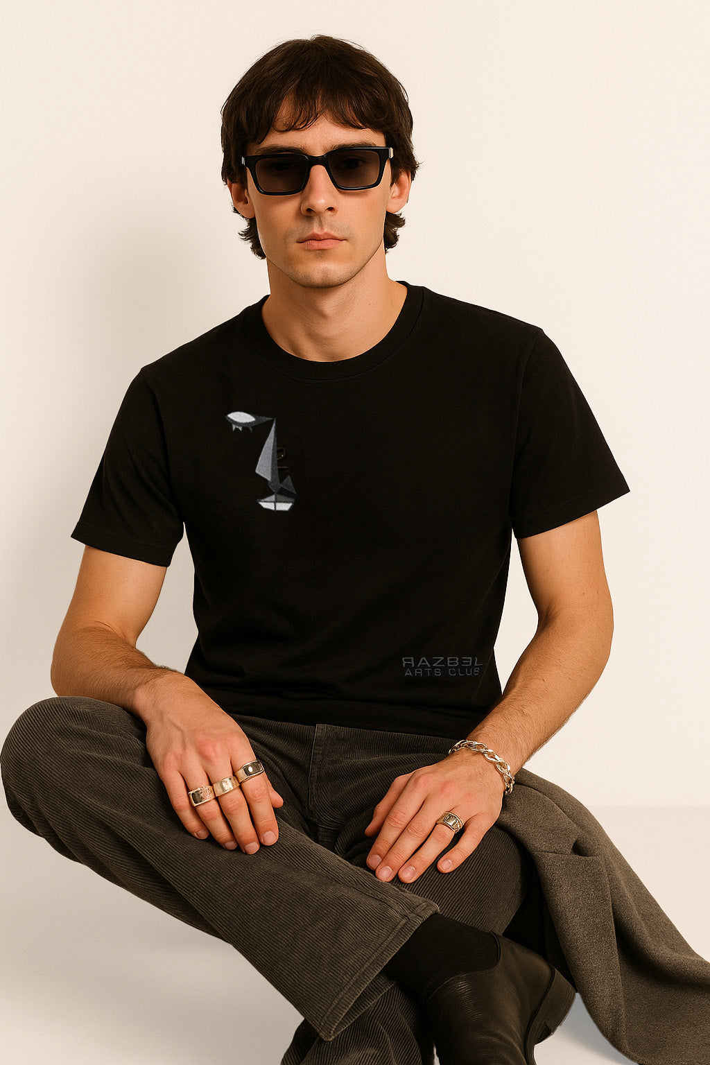 Faceless Memory Embroidery T-Shirt